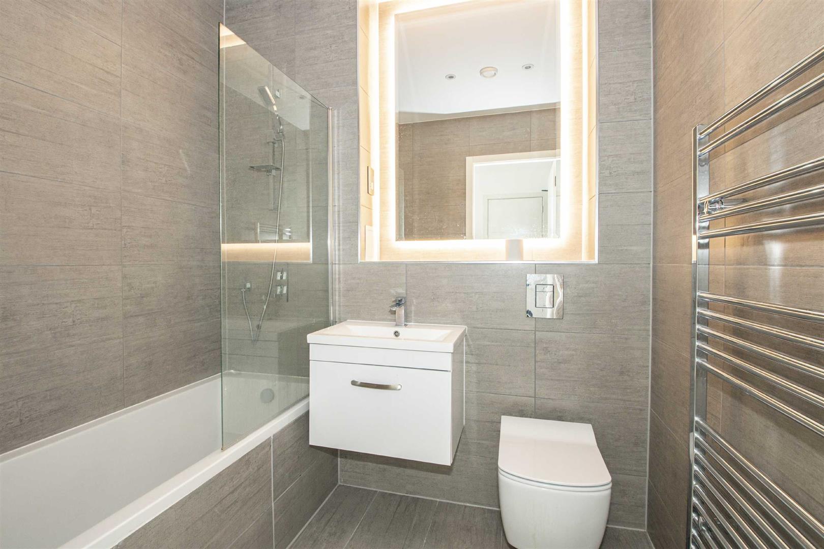 2 Foxhunter Drive, Linford Wood, Milton Keynes